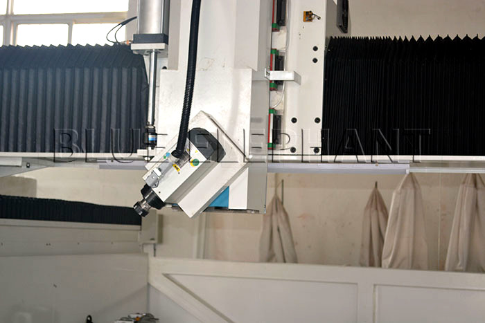 大型保丽龙雕刻机模具加工中心零部件