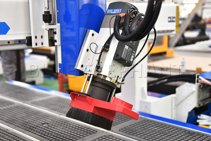 自动换刀开料机零部件