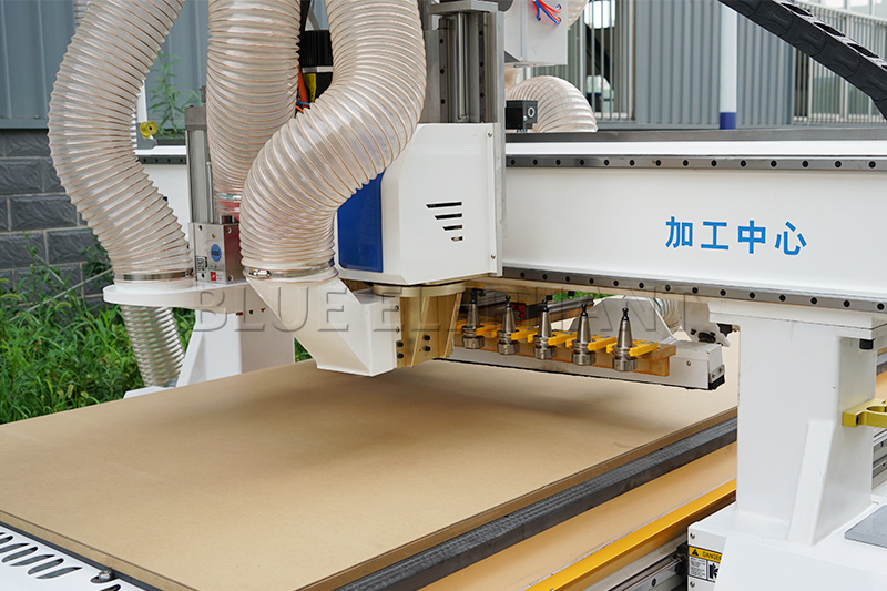 带排钻包开料机