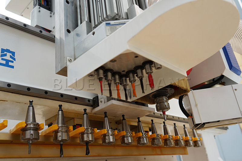 带排钻包开料机