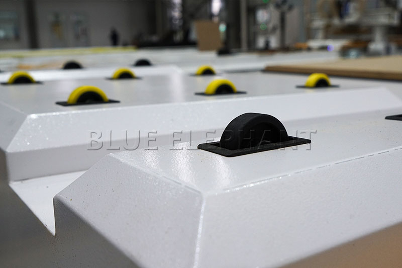 子母锯加工中心