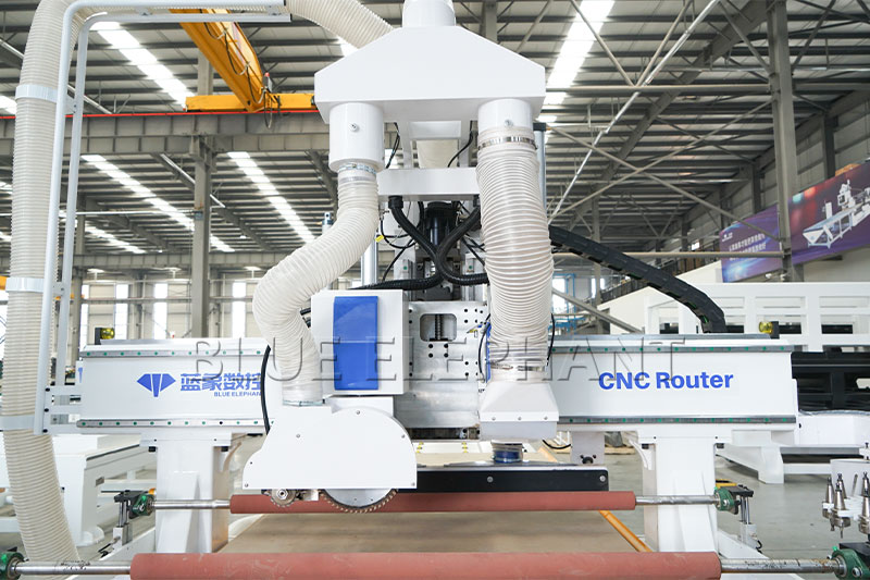 子母锯加工中心