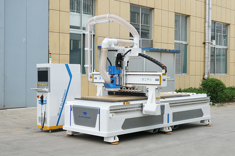 自动上下料数控开料机