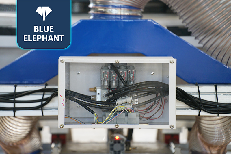 独立双头直排加工中心